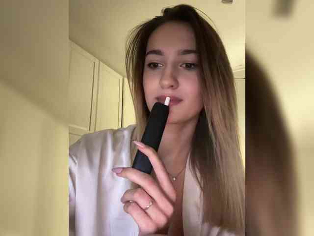 -Lana-Chester- webcam