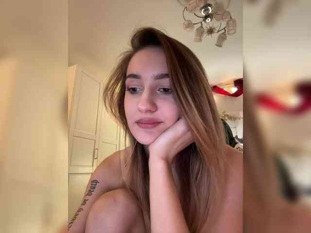 -Lana-Chester- webcam