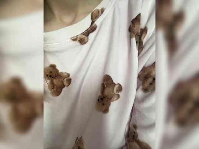 -Lana-Chester- webcam