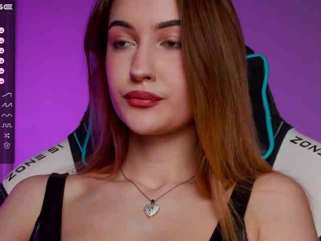 -Lana-Chester- webcam