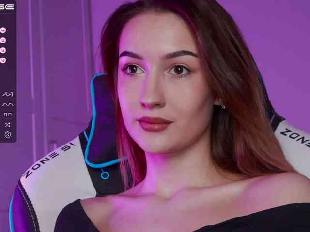 -Lana-Chester- webcam