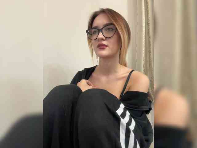 -Lana-Chester- webcam