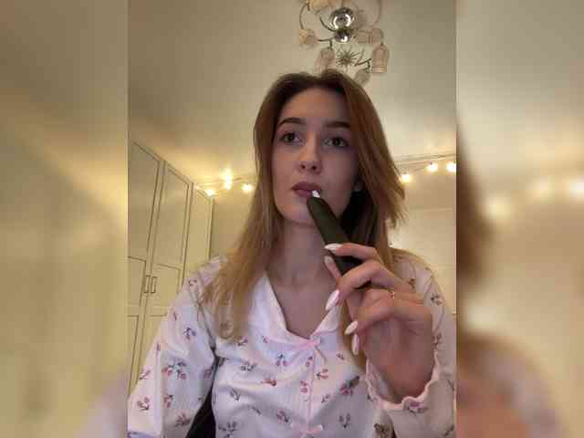 -Lana-Chester- webcam