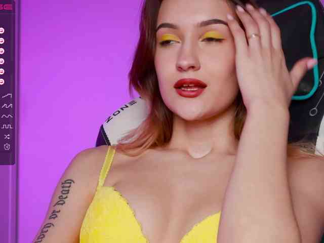 -Lana-Chester- webcam