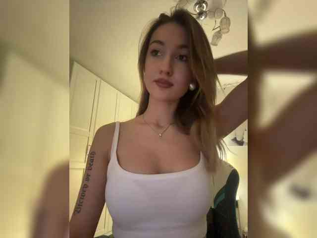 -Lana-Chester- webcam