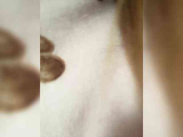 -Lana-Chester- webcam