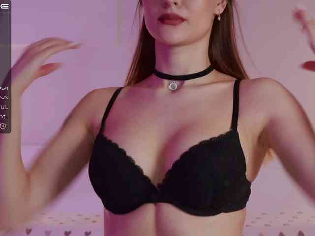 -Lana-Chester- webcam