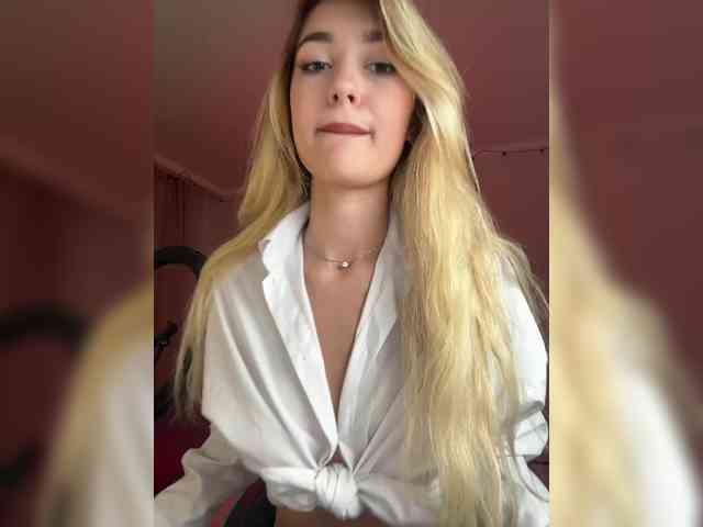 sexy web cam -Lana-Chester-