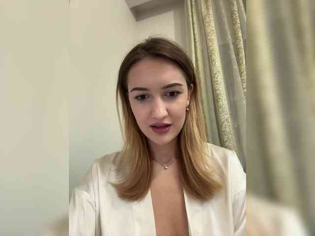 -Lana-Chester- webcam