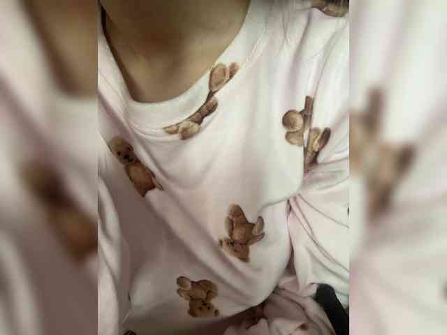 -Lana-Chester- webcam