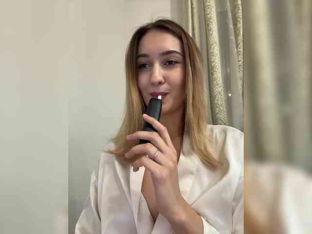 -Lana-Chester- webcam