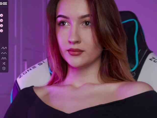 -Lana-Chester- webcam