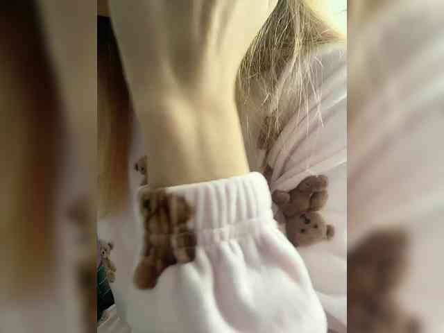 -Lana-Chester- webcam