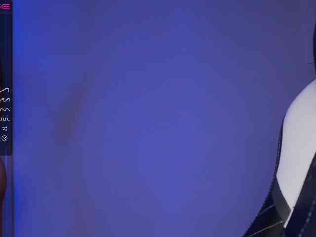 -Lana-Chester- webcam