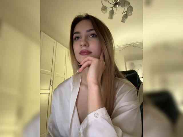-Lana-Chester- webcam