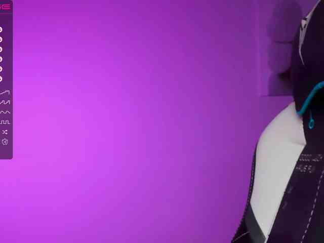 -Lana-Chester- webcam