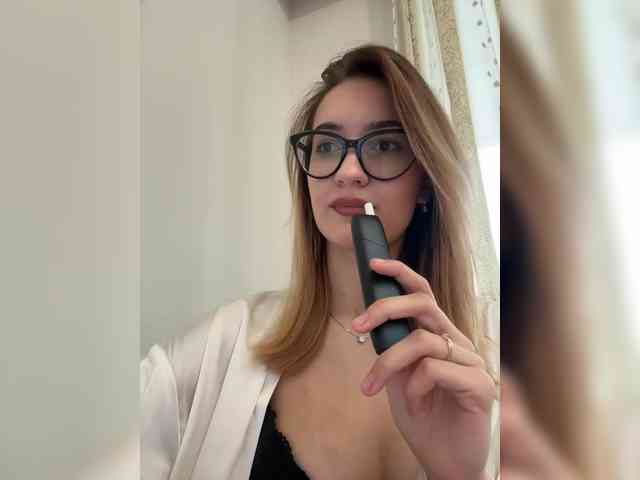 -Lana-Chester- webcam