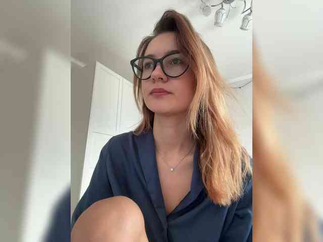 -Lana-Chester- webcam