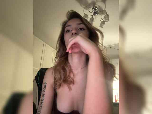 -lana-chester- bongacams