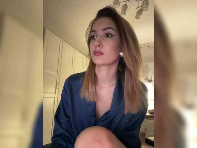 -Lana-Chester- webcam