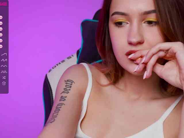 -Lana-Chester- webcam