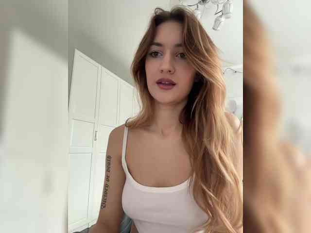 -Lana-Chester- webcam
