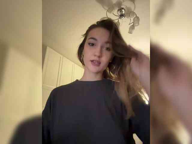 -Lana-Chester- webcam