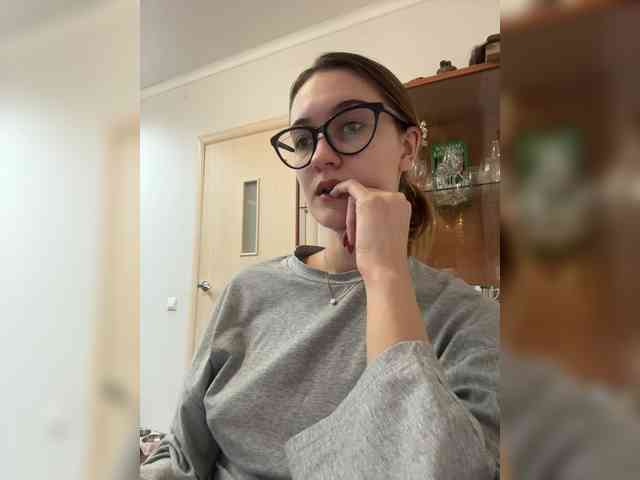 -Lana-Chester- webcam