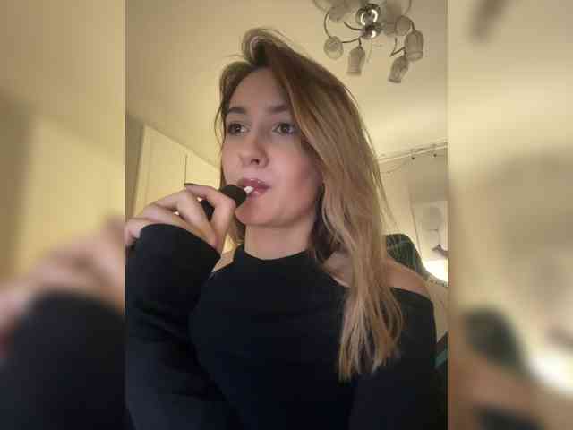 -Lana-Chester- Live Webcam on BongaCams