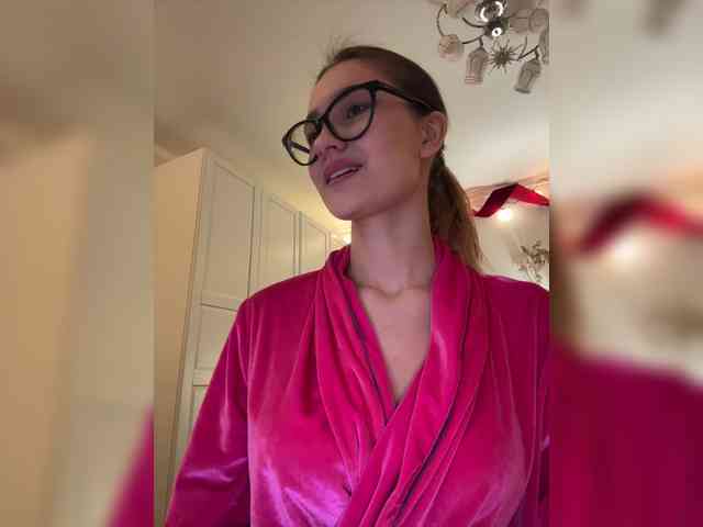 -Lana-Chester- webcam