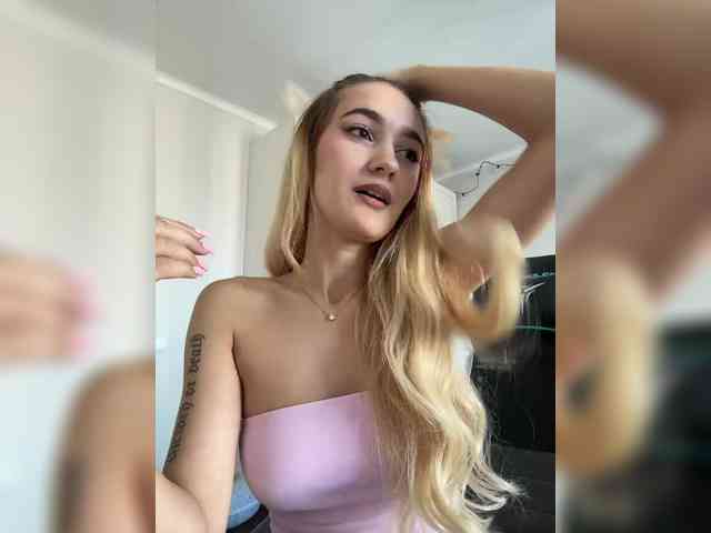 free webcam sex -Lana-Chester-
