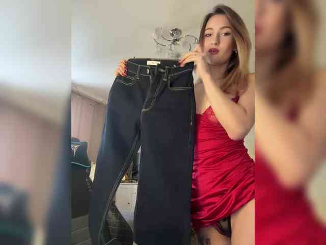 -Lana-Chester- webcam