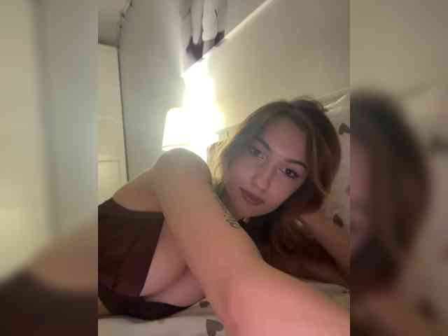 -Lana-Chester- webcam