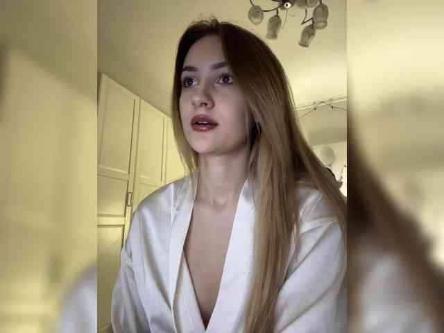 -Lana-Chester- webcam