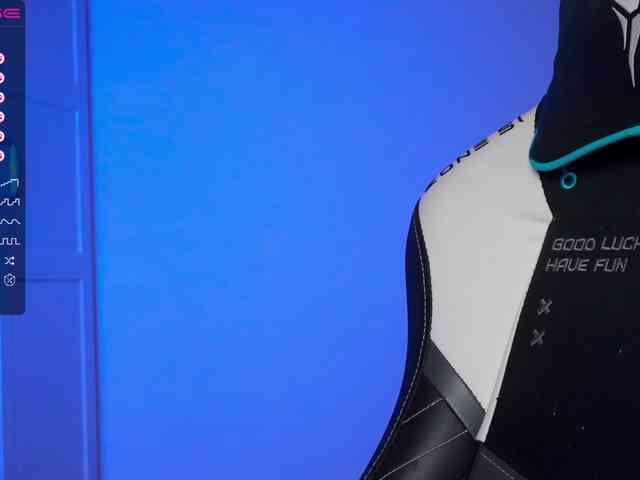 -Lana-Chester- webcam