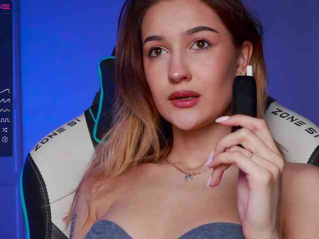 -Lana-Chester- Live Webcam on BongaCams