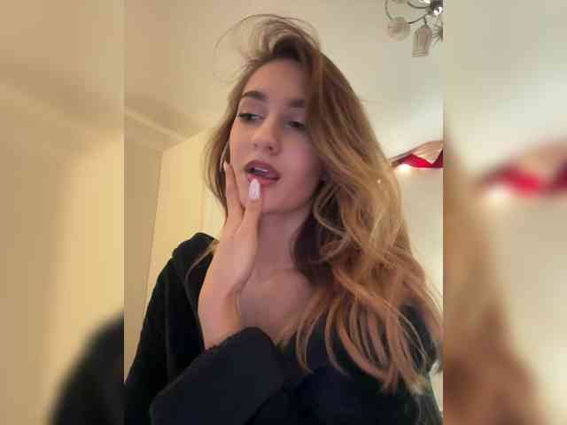 -Lana-Chester- webcam