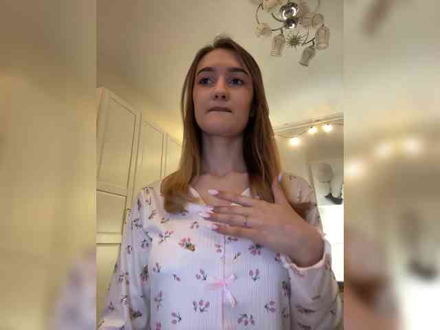 -Lana-Chester- webcam