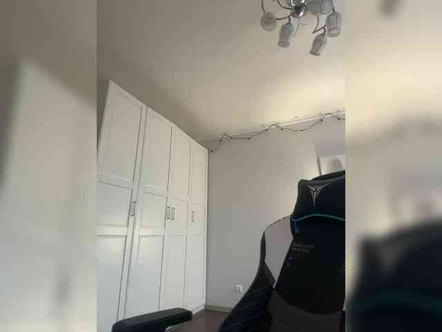 -Lana-Chester- webcam