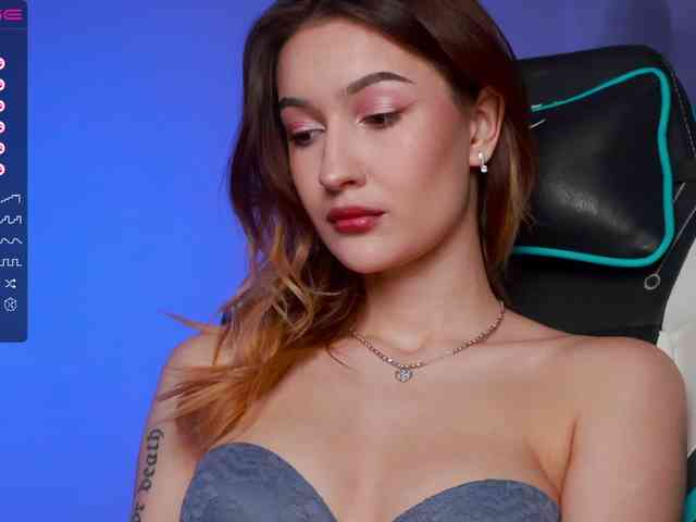 -Lana-Chester- webcam