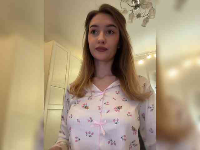 -Lana-Chester- webcam