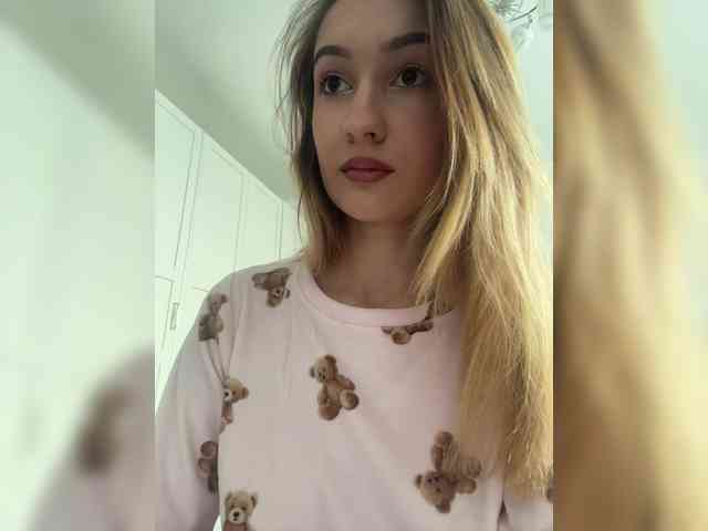 -Lana-Chester- webcam