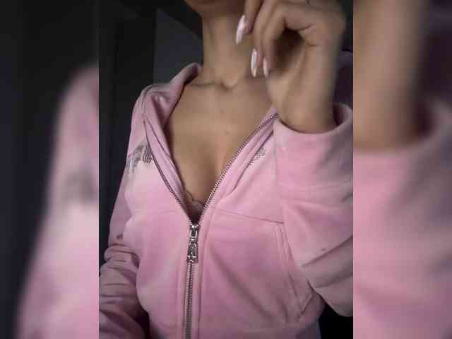 -Lana-Chester- webcam