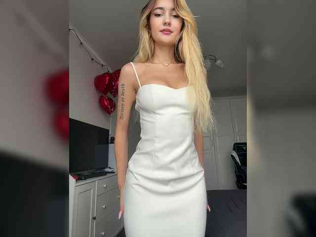 -Lana-Chester- webcam