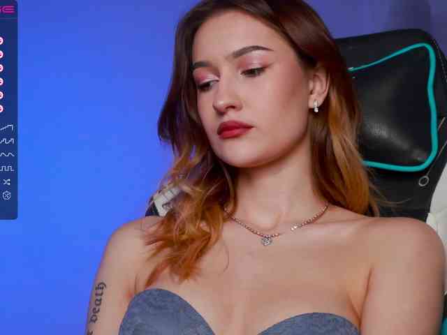 -Lana-Chester- webcam