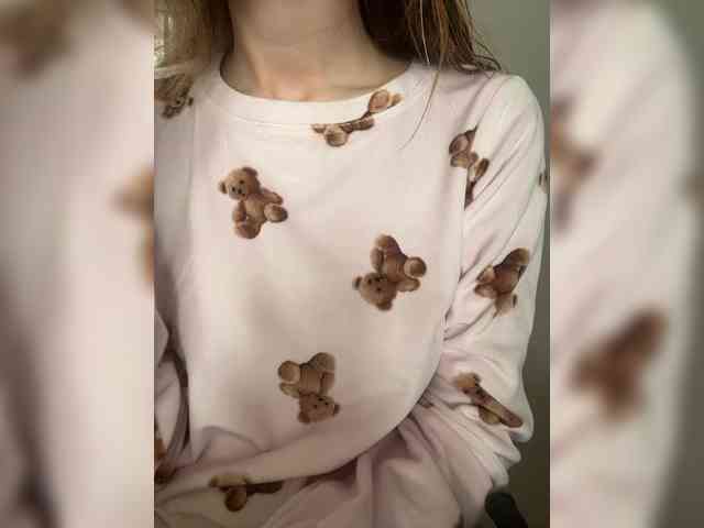 -Lana-Chester- webcam