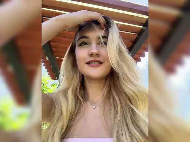 free webcam sex -Lana-Chester-