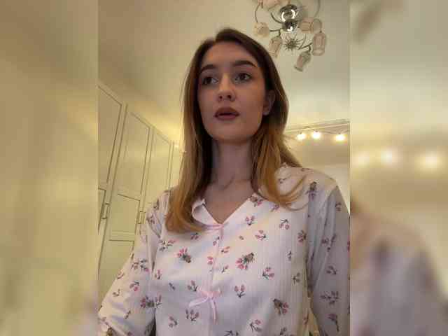 -Lana-Chester- webcam