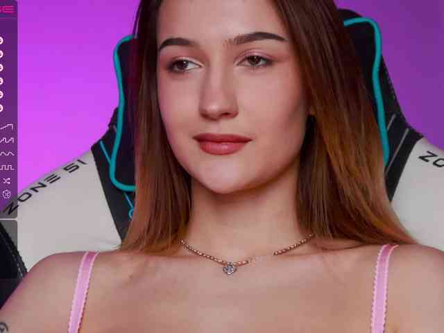 -Lana-Chester- webcam