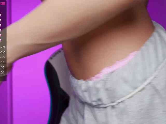 -Lana-Chester- webcam